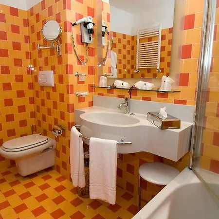 Ramada Malpensa 4*