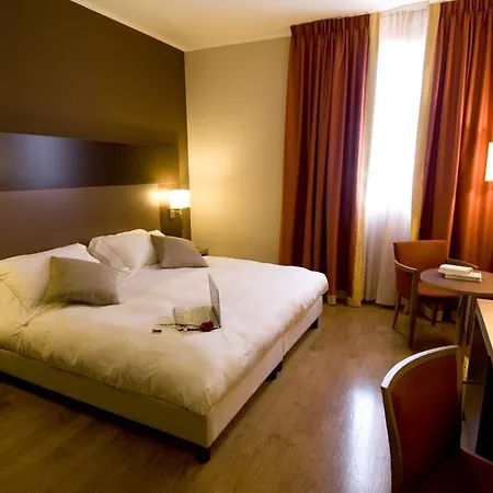 Ramada Malpensa 4*